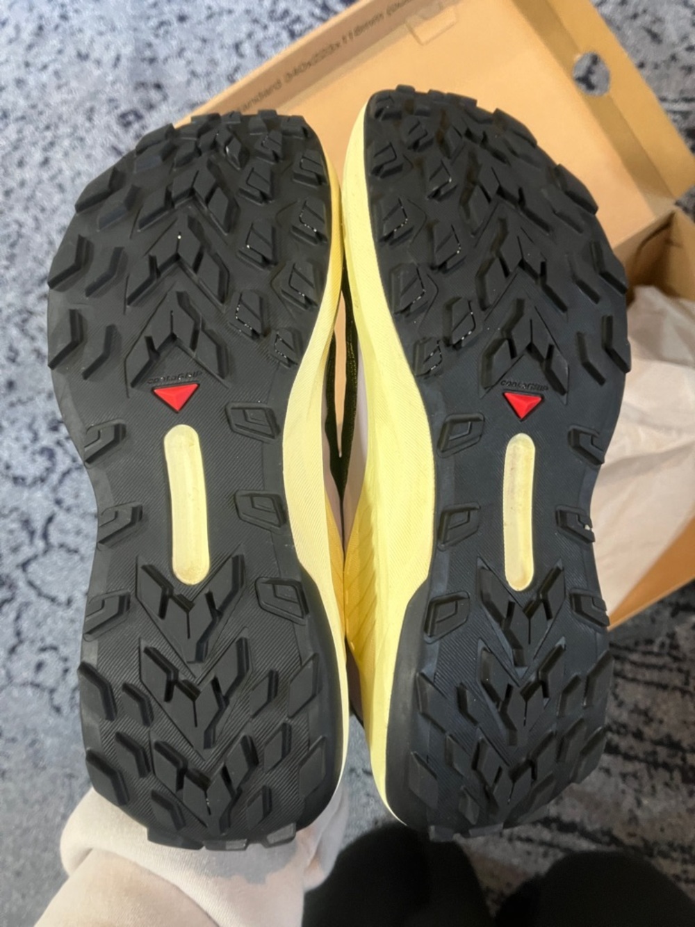Salomon Women's Geniuses Black, Yellow & Lavender Trail Sneakers size 10 IN BOX! - Picture 4 of 4